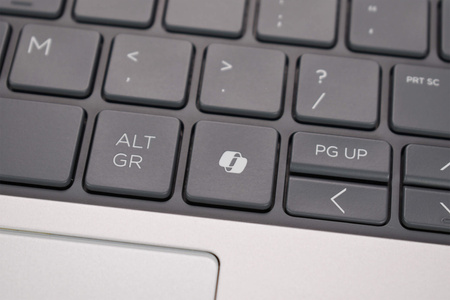 HP EliteBook 8 G1i 14 14" Ultra 5 235U 16 GB 256 GB WUXGA | Windows 11 Pro | Standard Class Laptop