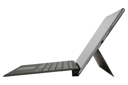Dell Latitude 7320 2-in-1 13" i7-1180G7 16 GB 256 GB Touch P | Windows 11 Pro | Standard Class Laptop