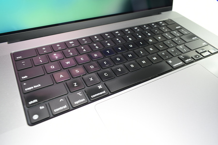 Apple MacBook Pro A2485 16" M1 Max 64 GB 2 TB Retina | Mac OS | Klasa Budget