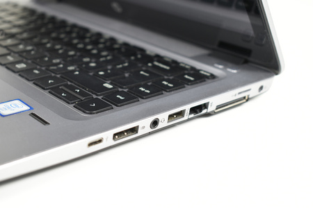HP EliteBook 840 G3 14" i7-6600U 16 GB 512 FHD  Klawiatura standaryzowana Windows 11 Pro Klasa A-
