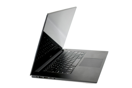 Dell Precision 5520 15.6" i7-7820HQ 16 GB 1TB FHD  Klawiatura standaryzowana Windows 11 Pro Klasa A