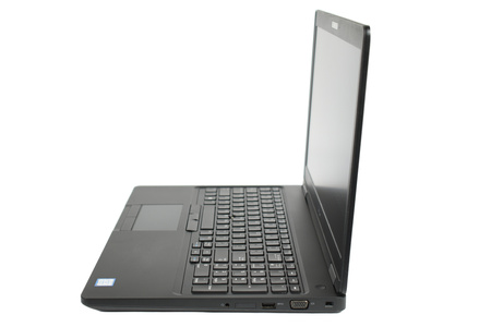 Dell Latitude 5591 15.6" i7-8850H 8 GB 256 FHD  Klawiatura standaryzowana Windows 11 Pro Klasa A