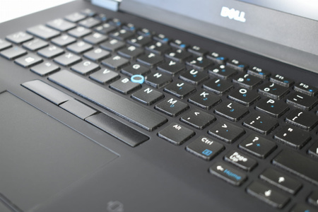 Dell Latitude E7470 14" i5-6300U 8 GB 512 FHD  US QWERTY Windows 11 Pro Klasa A